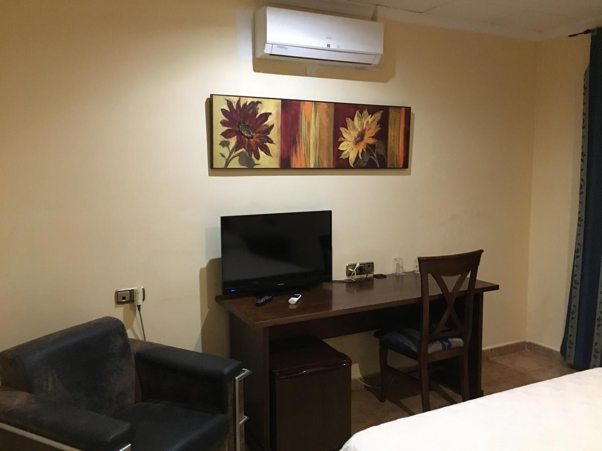 Meson Guest house 2*